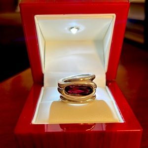 UNOde50 Ring with purple stone